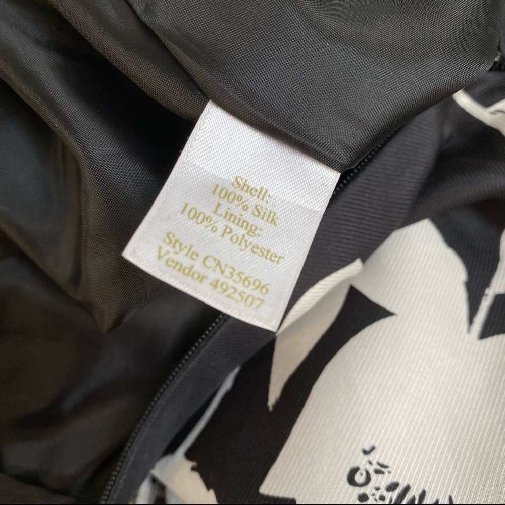 Vintage Caslon 100% Silk A-Line Skirt Black & White Floral Print Size 4 - Picture 8 of 8